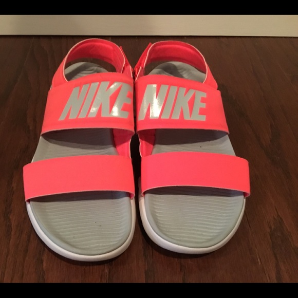 pink tanjun sandals